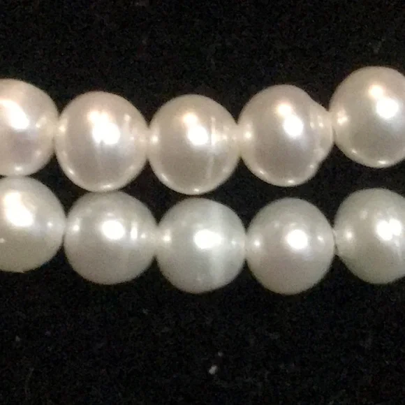 Charter Club Pearl Items:
Necklace 16” available 2 - Picture 3 of 3